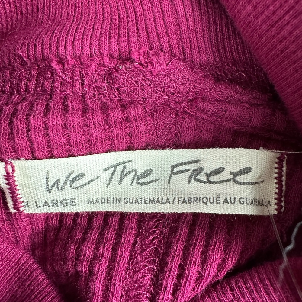 We The Free Off-Shoulder Turtleneck Sweater in Raspberry Size XL - Picture 4 of 6